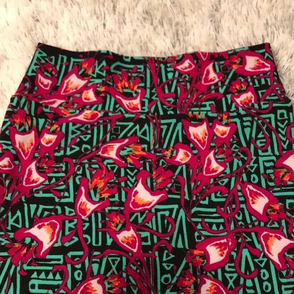 LuLaRoe Dresses & Skirts - 🦄LuLaRoe Cassie Skirt